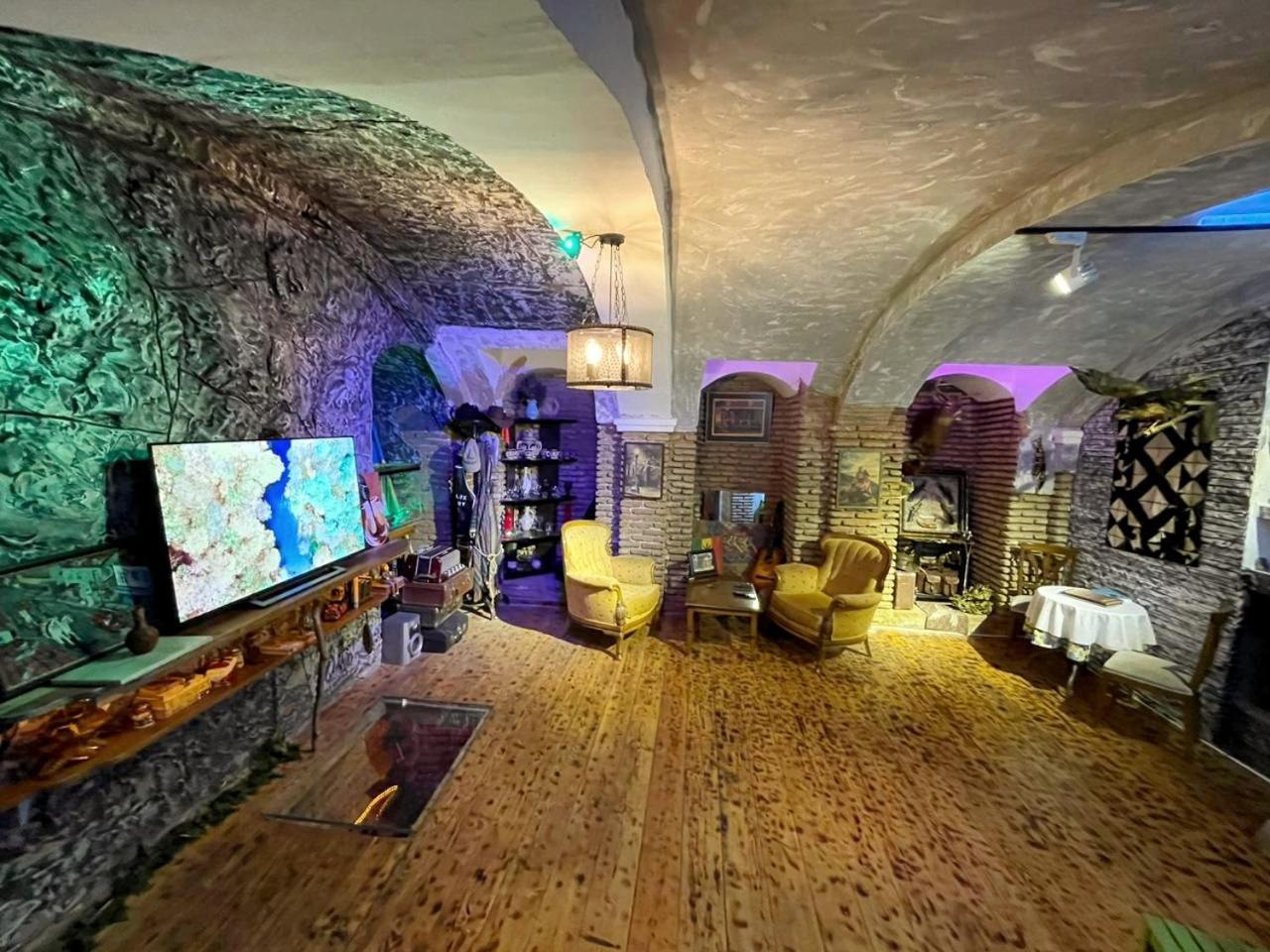 Wine O'Clock Hotel Tbilisi ภายนอก รูปภาพ